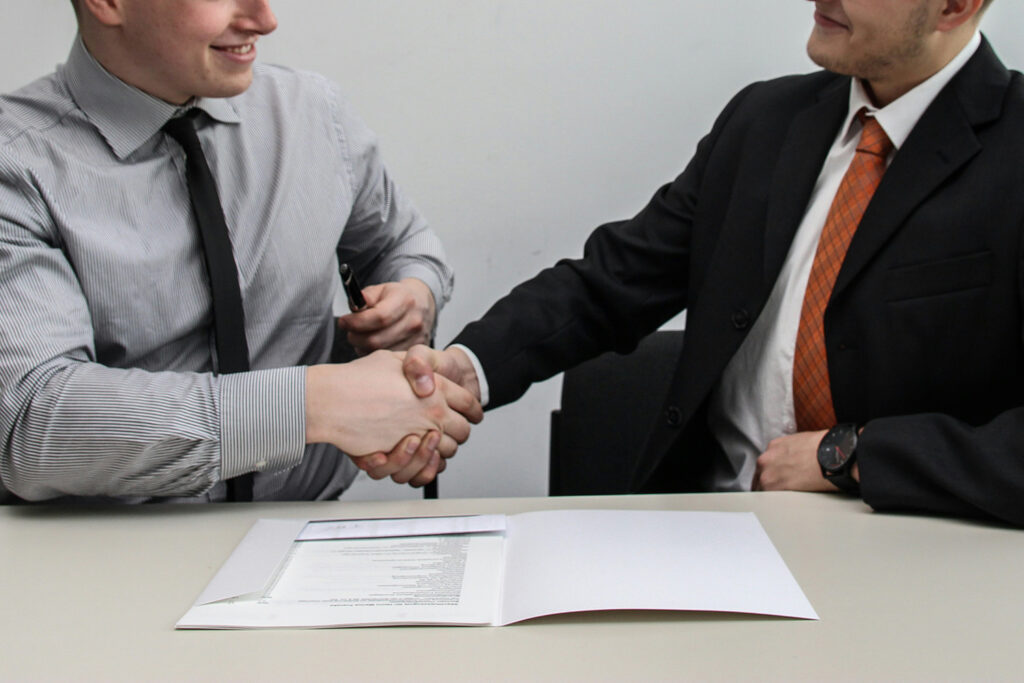 job search shake hand